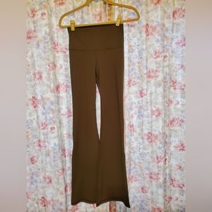 Fabletics flare leggings